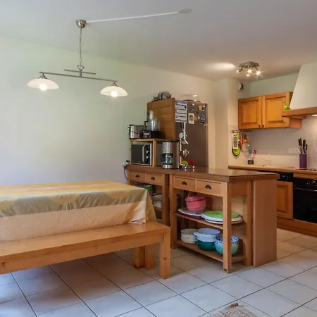 Jeanette 2 Apartment *